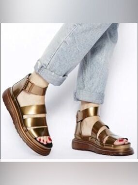 Dr Martens Clarissa Metallic Copper Gladiator Platform Sandals Womens size 8